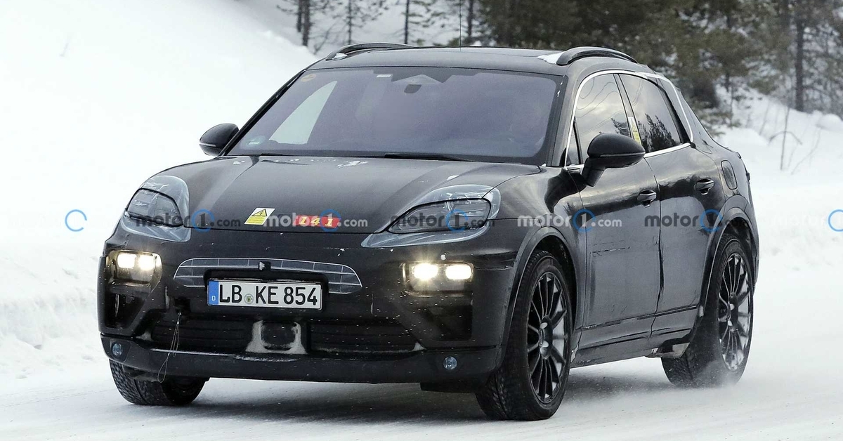 Porsche Macan EV ถูกจับภาพได้ในขณะวิ่งทดสอบบนอากาศที่หนาวเหน็บ